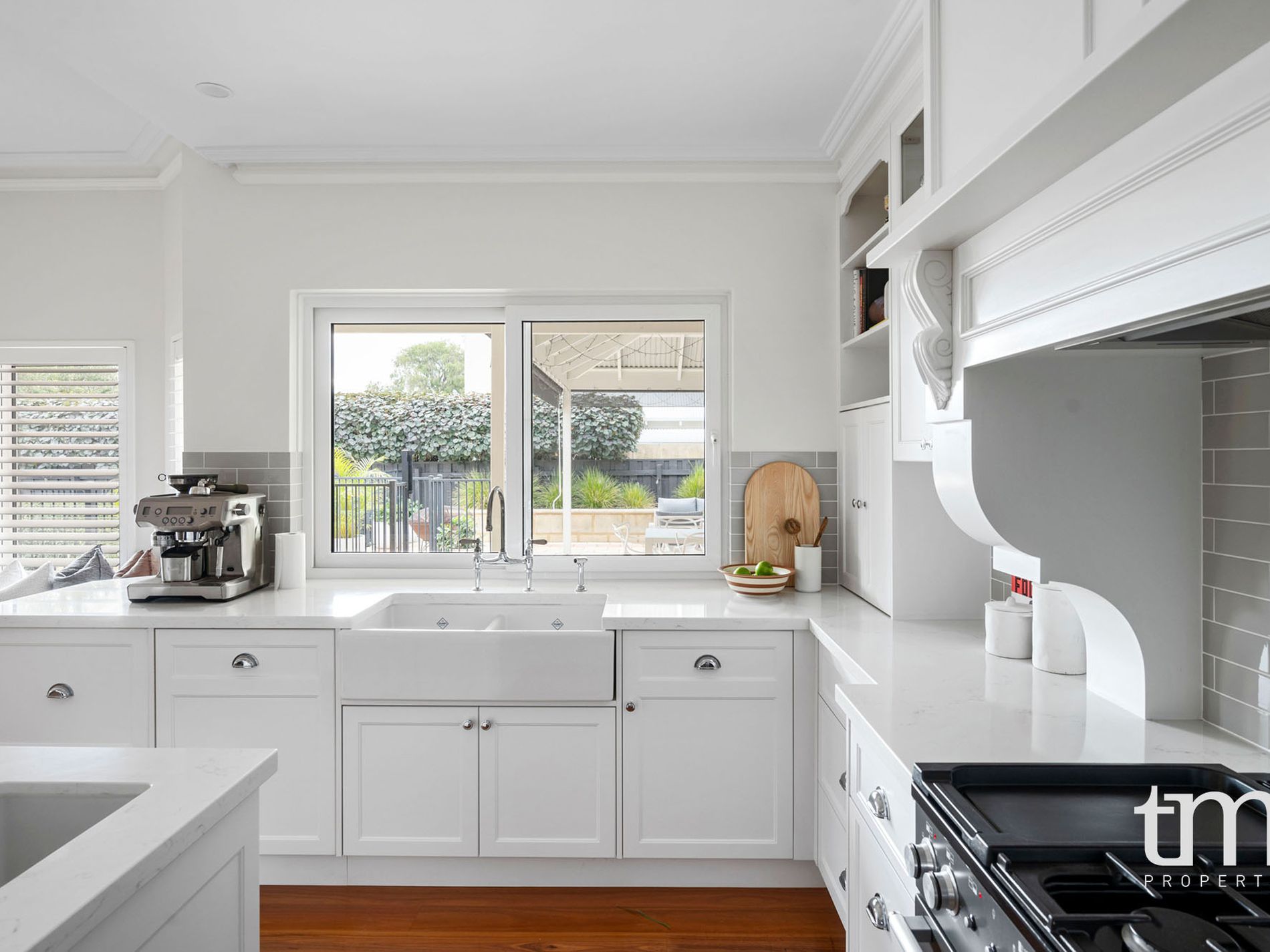 1 Grove End Ridge, Mount Claremont