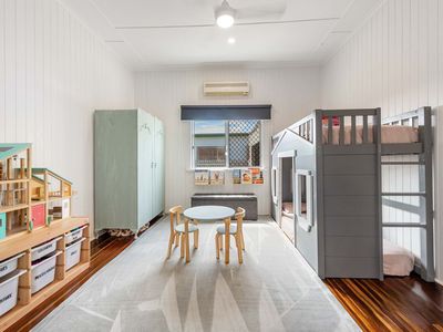 8 Smith Street, West Mackay