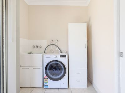 2 / 24 Kerr Street, Meikleville Hill