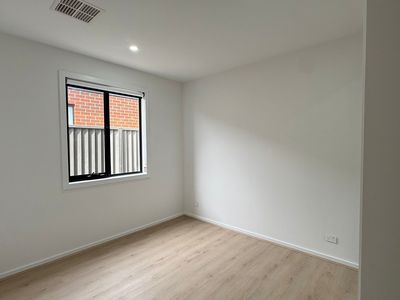 10 Goldfinch Road, Winter Valley