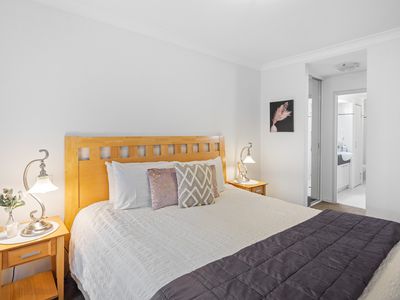 212 / 126-128 Mounts Bay Road, Perth