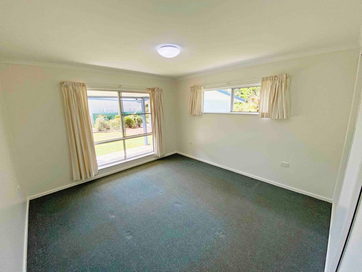 22 Panoramic Drive, Atherton