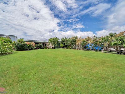 12 TAYLOR STREET, Kurrimine Beach