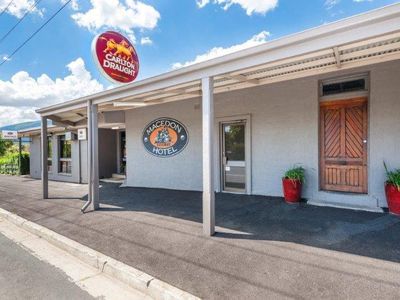 33 Smith Street, Macedon