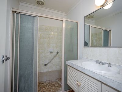 17 / 64 Fifth Road (entry via 7 Sexty Street), Armadale