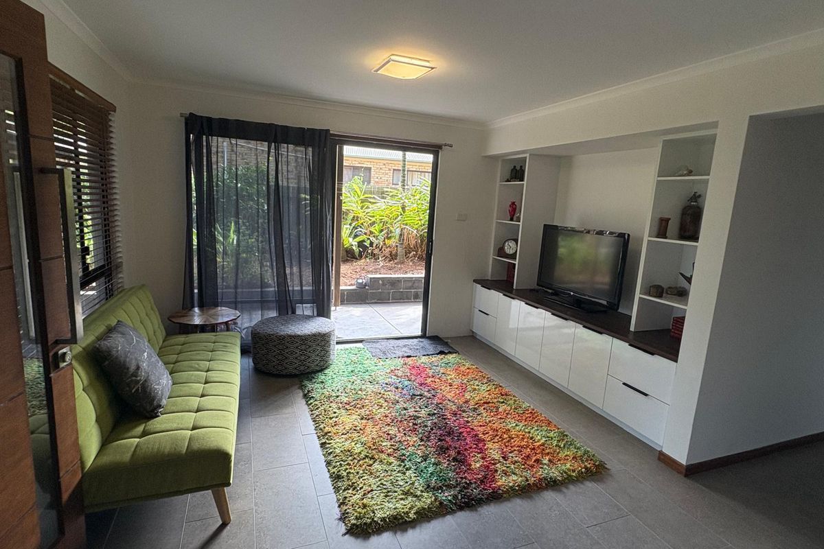 132 Lakes Boulevard, Wooloweyah