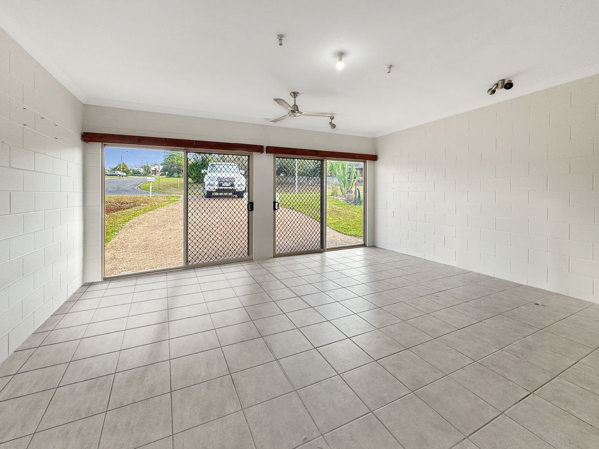 14 Storer Street, Atherton