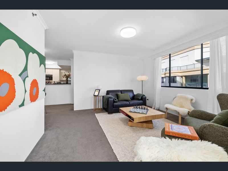 369 / 303-307 Castlereagh Street, Haymarket