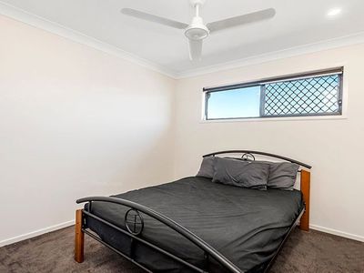 8 CULLIGAN WAY, Flagstone