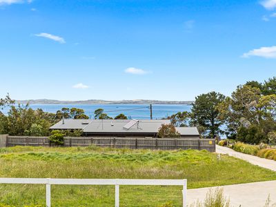 55B 55B Beach Road, Rhyll