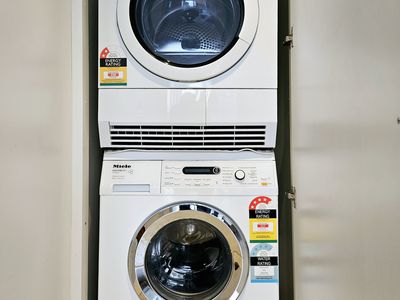 1306 / 318 Russell Street, Melbourne