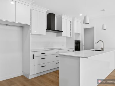 6 Palm Court, Meikleville Hill
