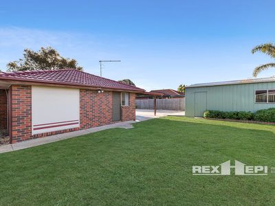 42 Narellan Drive, Hampton Park