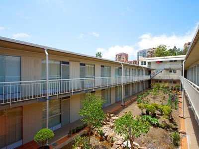 25 / 19-23 Forbes Street, Woolloomooloo