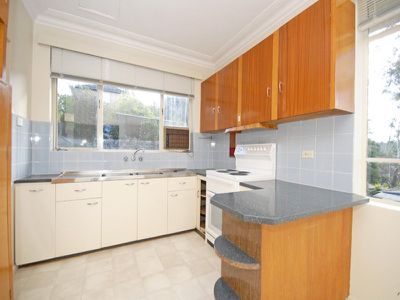 72 Gloucester Road, Epping