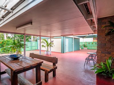 24 Lido Parade, Urangan