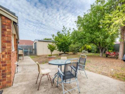 10 Illawong Grove, Werribee