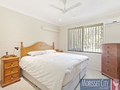 6 Searle Close, Cooranbong