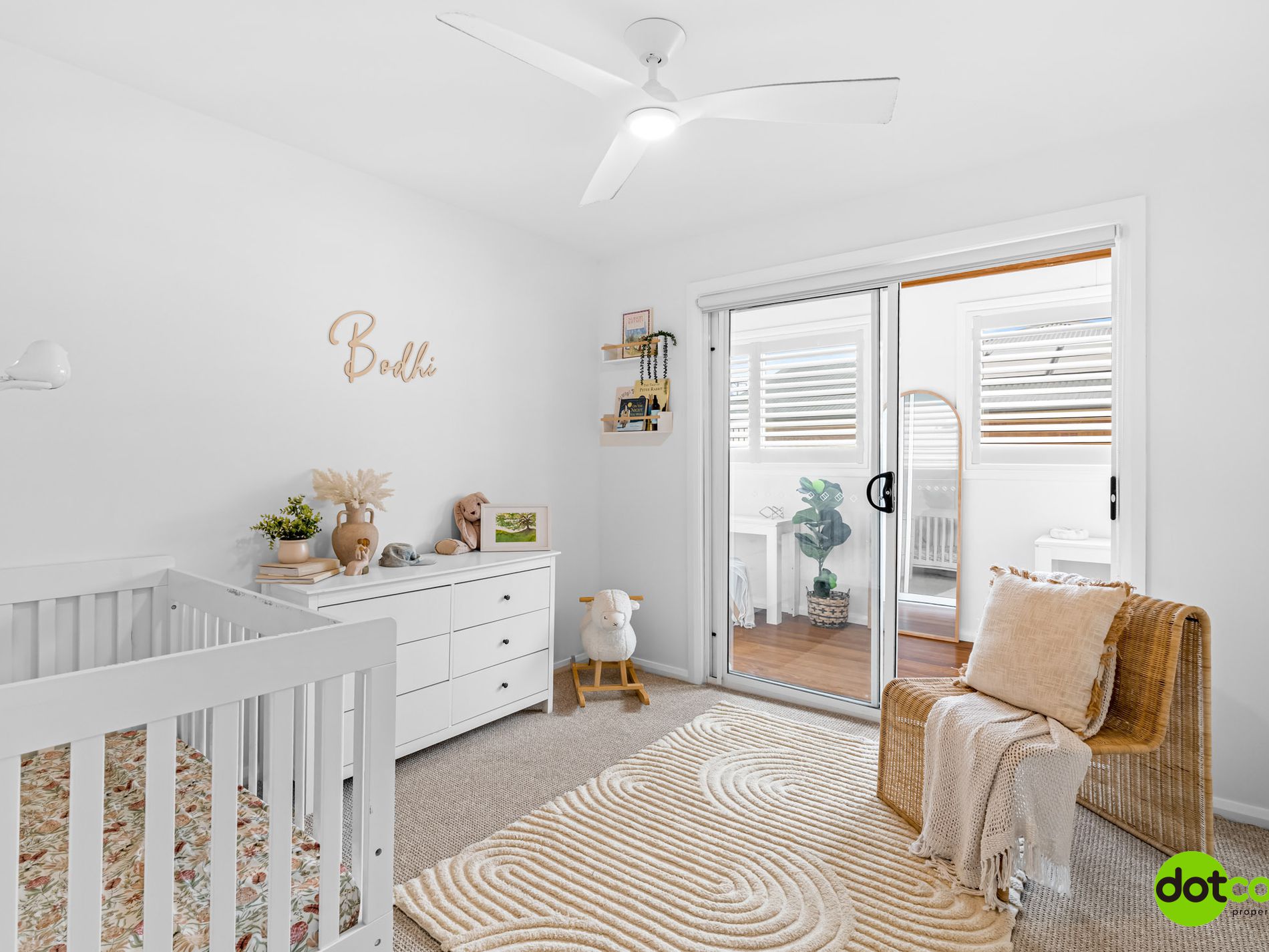 77 Buff Point Avenue, Buff Point