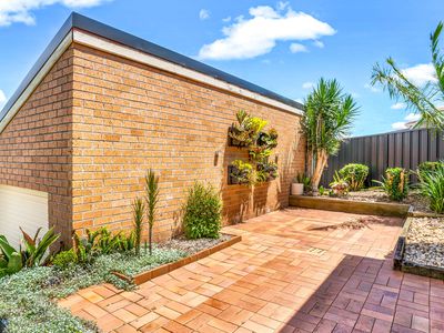 33 Belton Way, Forster