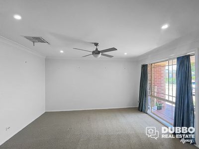 6 Tulloch Place, Dubbo