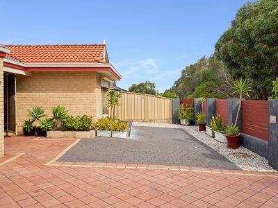 56 Cheltenham Loop, Bertram