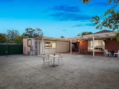 14 Hilton Street, Mount Waverley