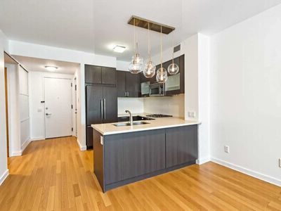 3m / 454 West 54th Street, New York City, NY, International