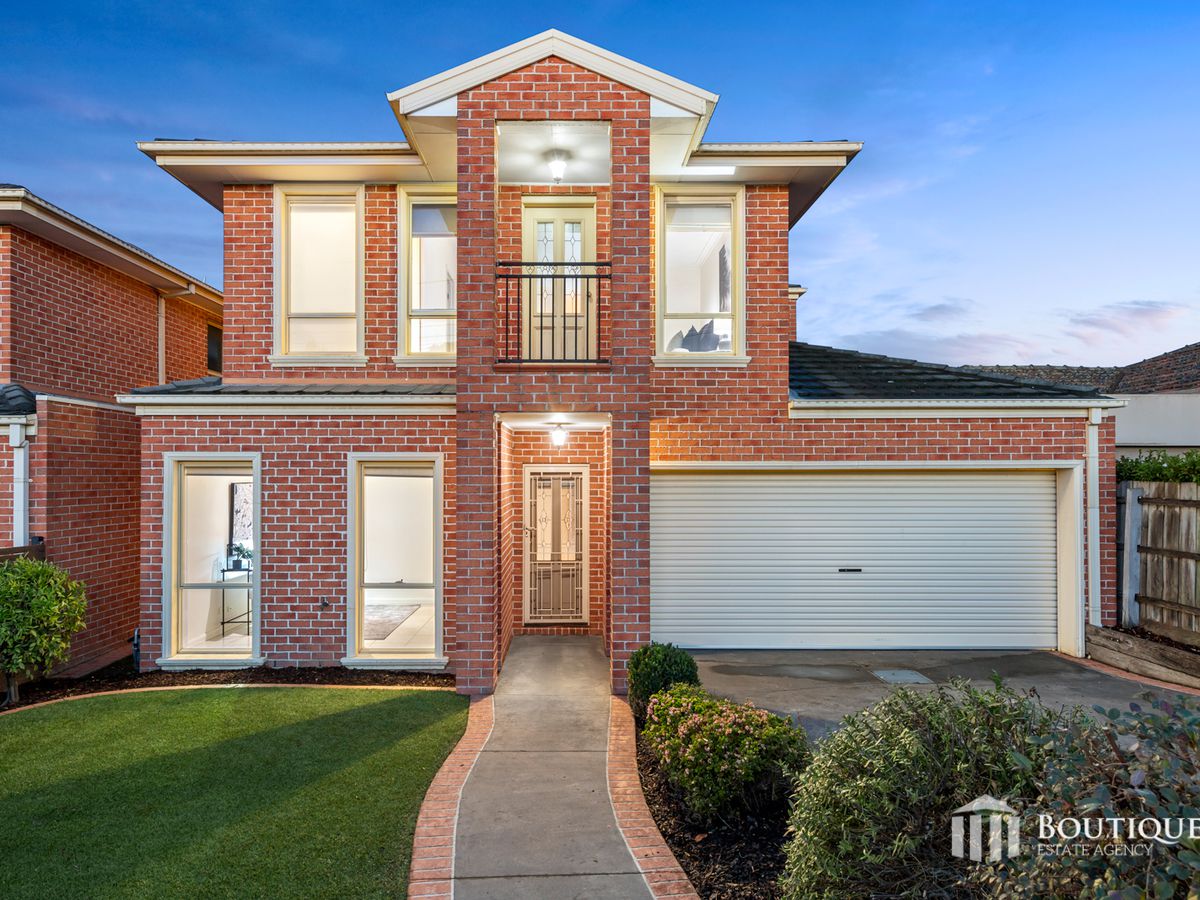 16 Somerset Drive, Dandenong North