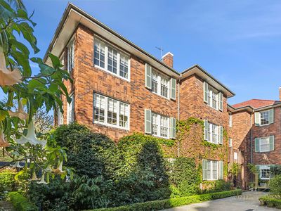 6 / 7 Wallaroy Crescent, Woollahra