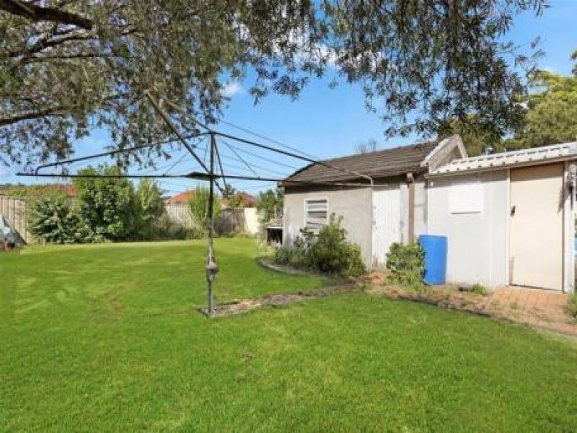 11 Amesbury Avenue, Sefton