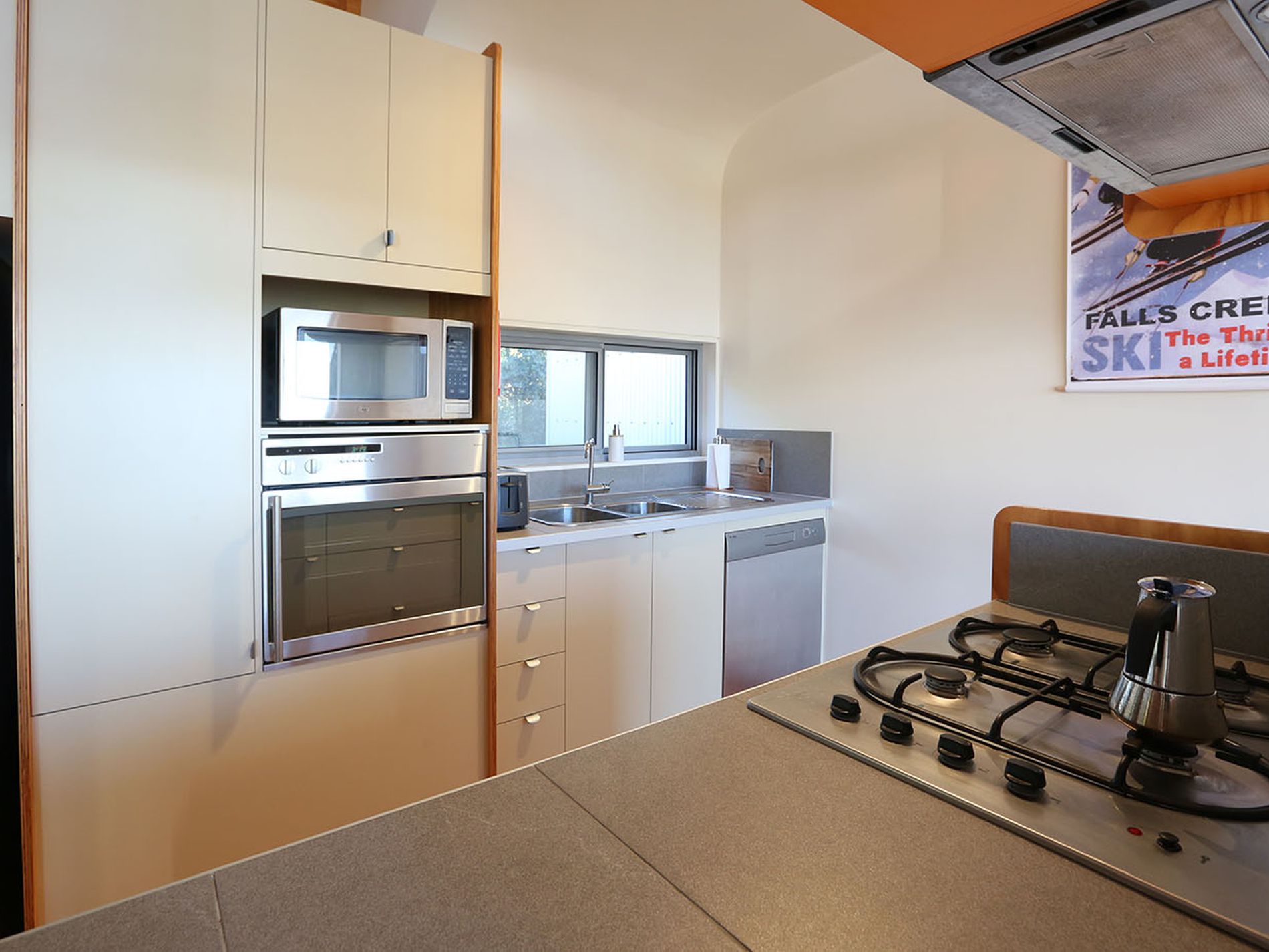 30 / 84 Bogong High Plains , Mount Beauty
