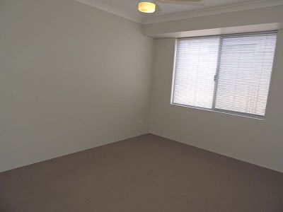 22 Geographe Bay Pass, Secret Harbour