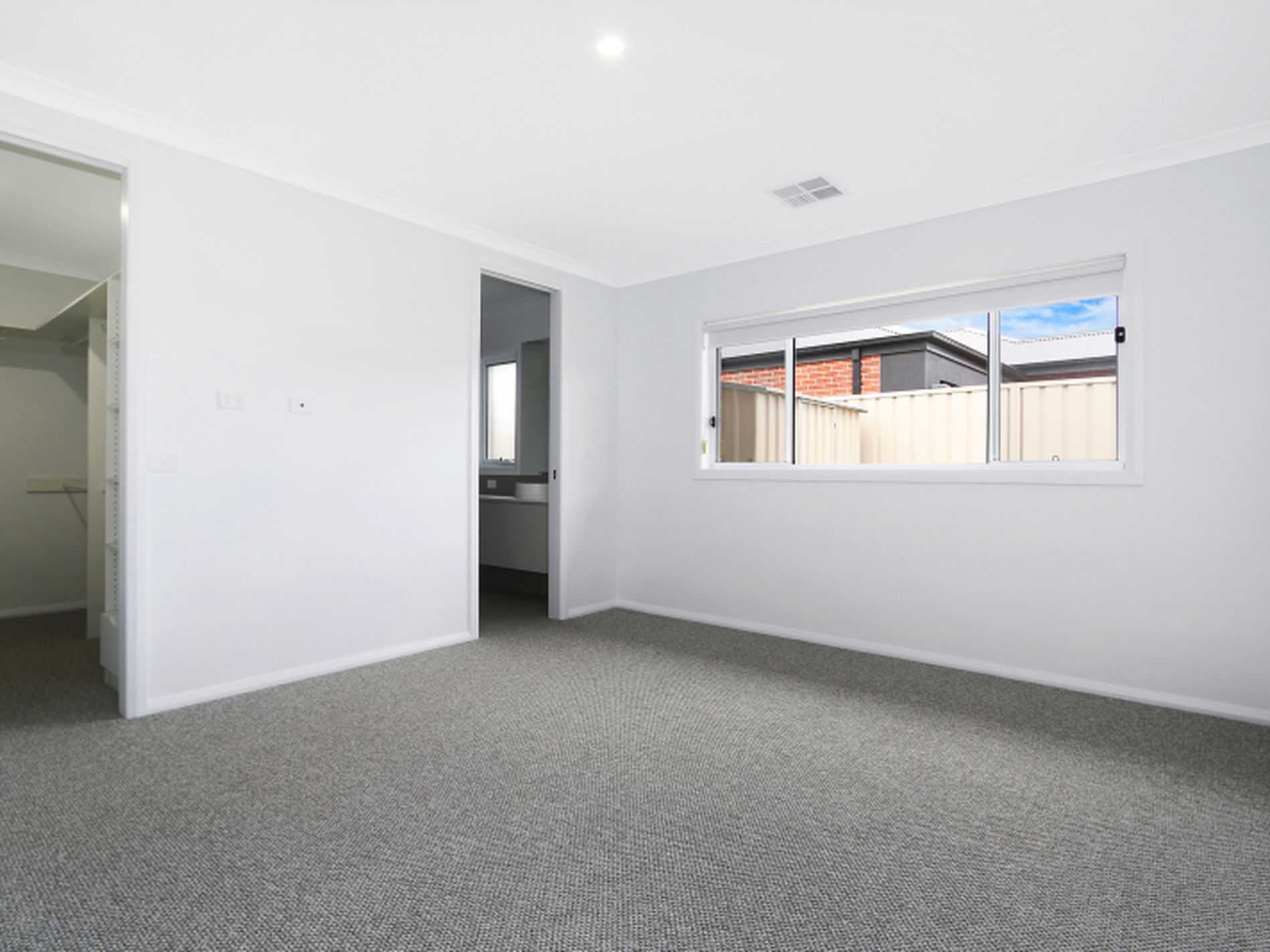 17 AXFORD BOULEVARD, Wodonga