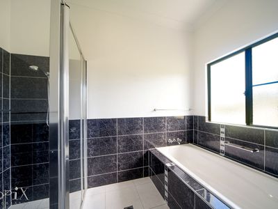 168 Hydeaway Bay Drive, Cape Gloucester