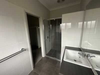 1 / 159 Botanica Springs Boulevard, Brookfield