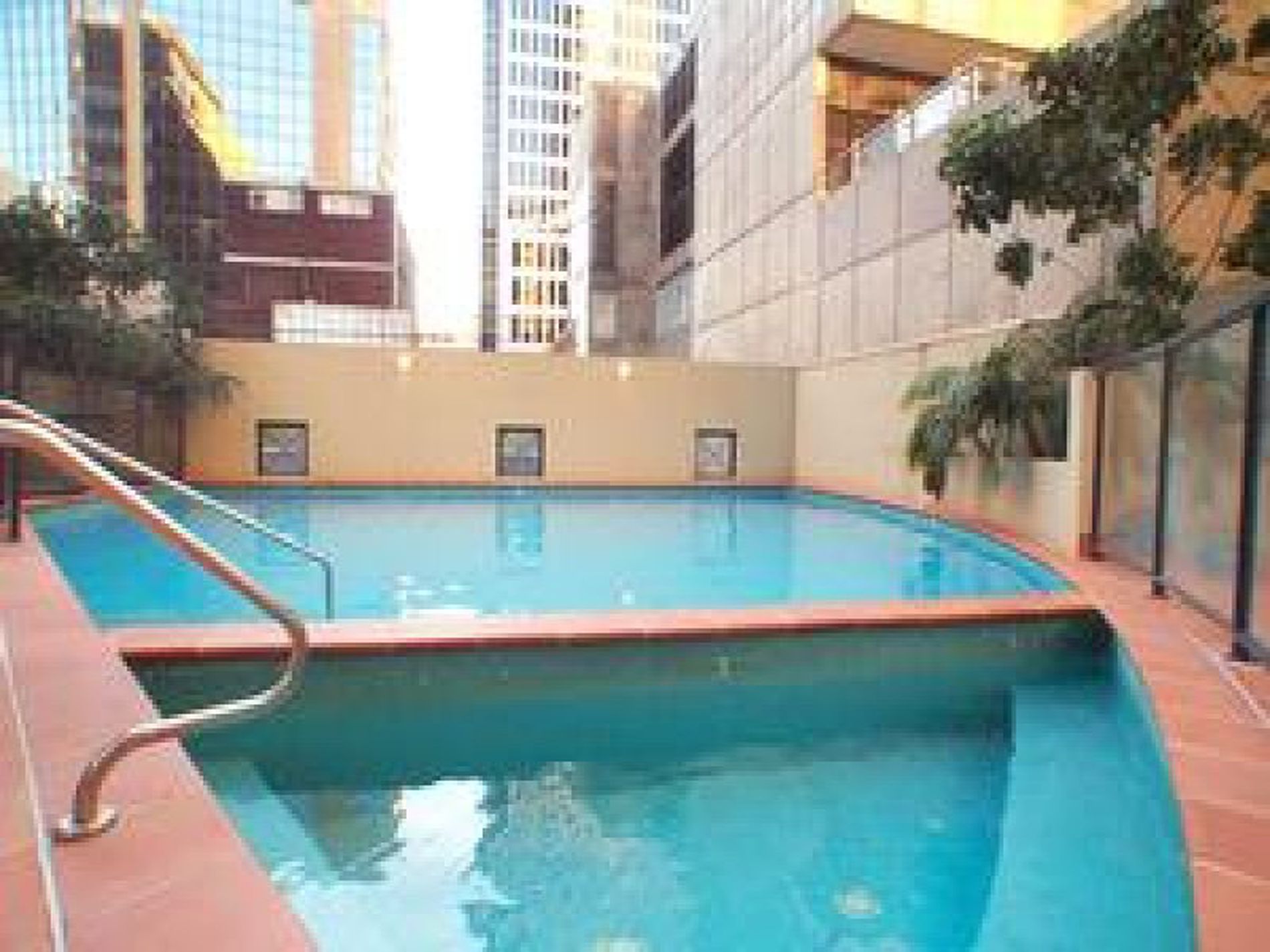 2102 / 1 Hosking Place, Sydney
