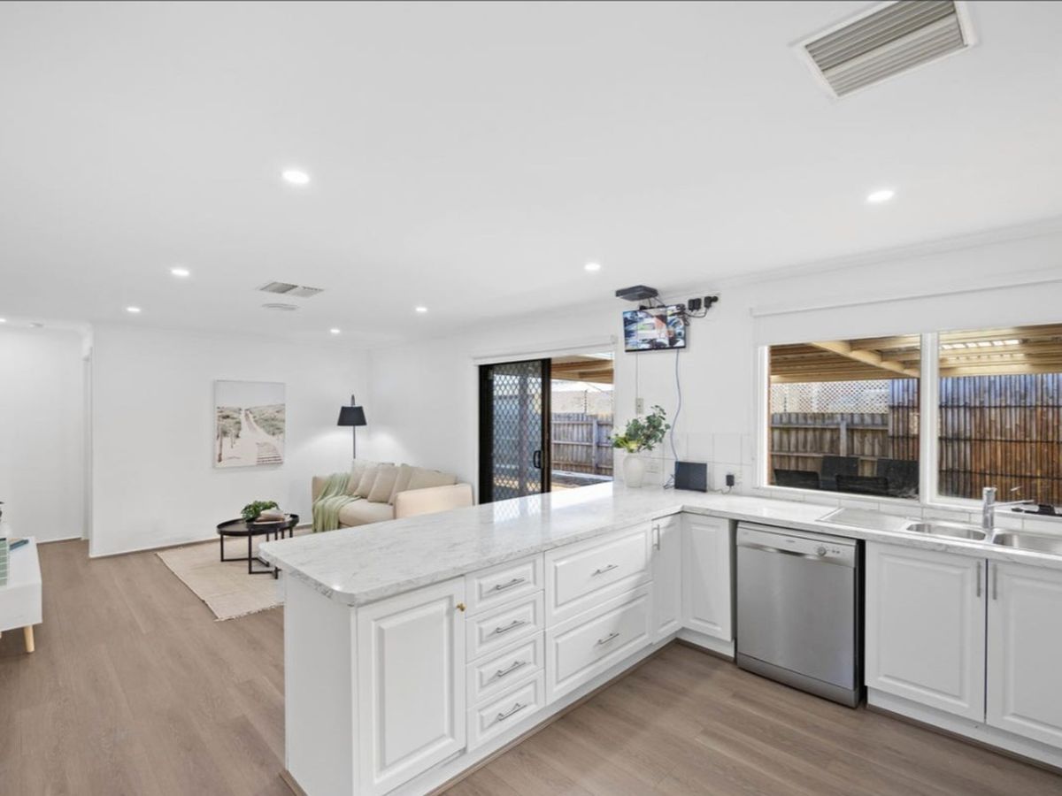 80 Yarcombe Crescent, Craigieburn