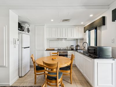 501 / 9 Victoria Avenue, Perth