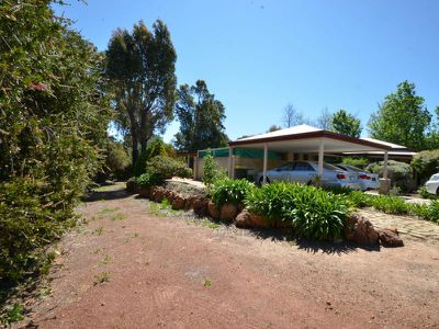 8 Gannon Glen, Mundaring