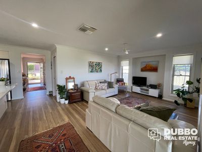6 Ellenborough Avenue, Dubbo