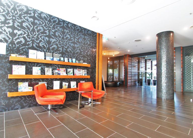 705 / 30-34 Bray Street, South Yarra