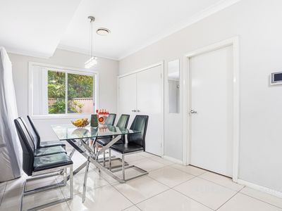 10 / 15 Carter Street, Seven Hills