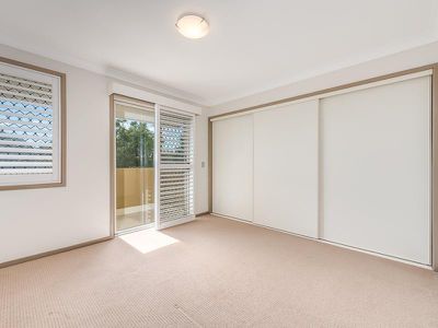 25 Costa Del Sol Avenue, Coombabah