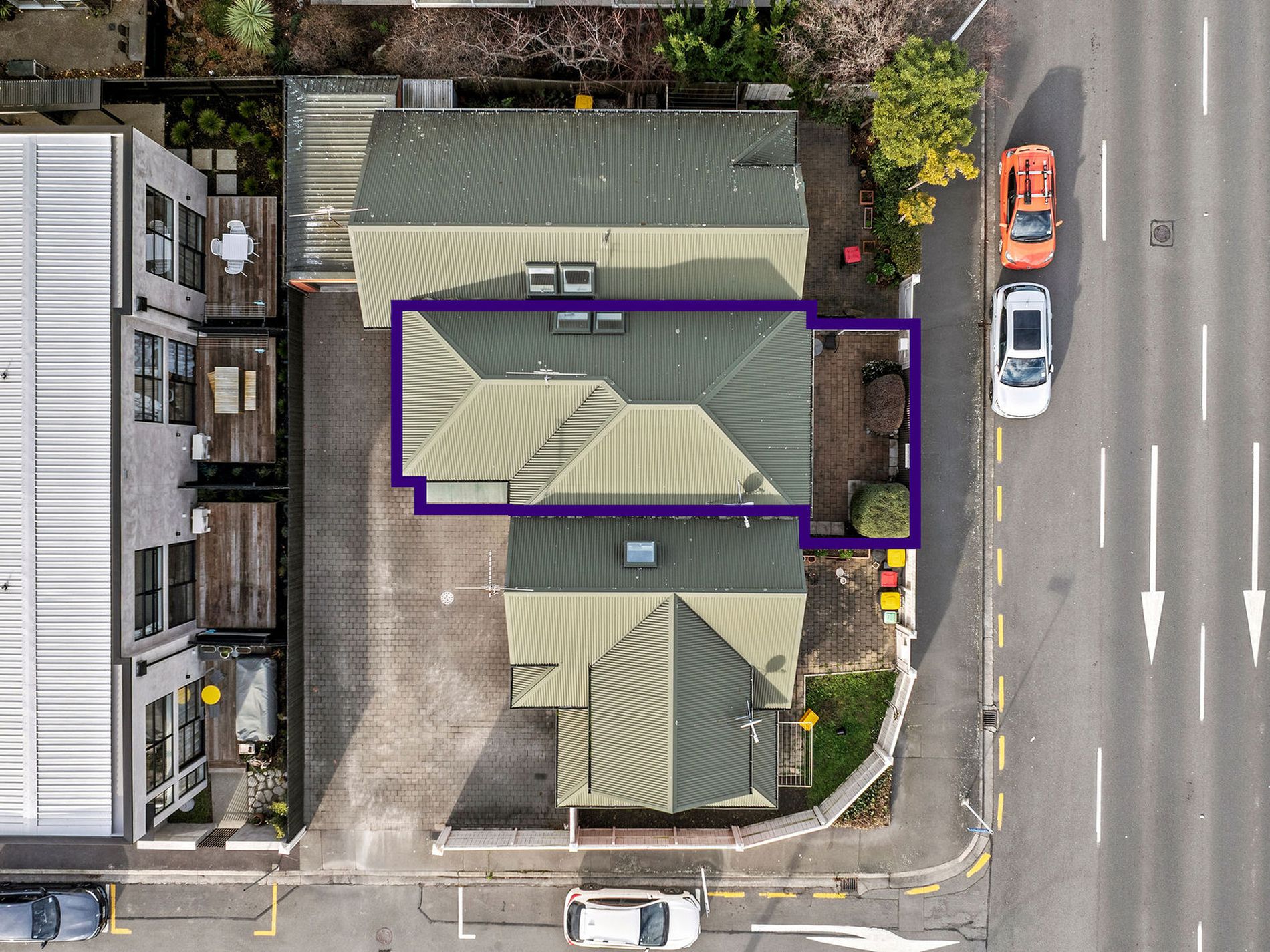 2 / 384 Madras Street, City Centre