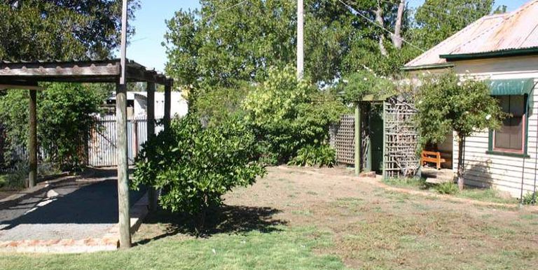 14 Brock Street, Euroa