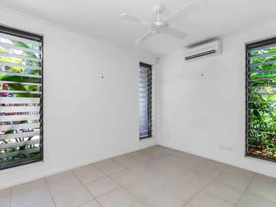 2 / 25 Charles Street, Cairns North