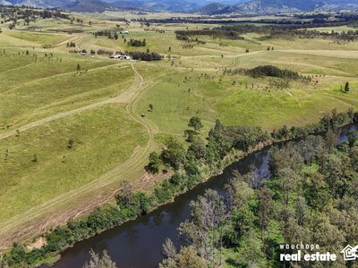 6292 Oxley Highway, Yarras