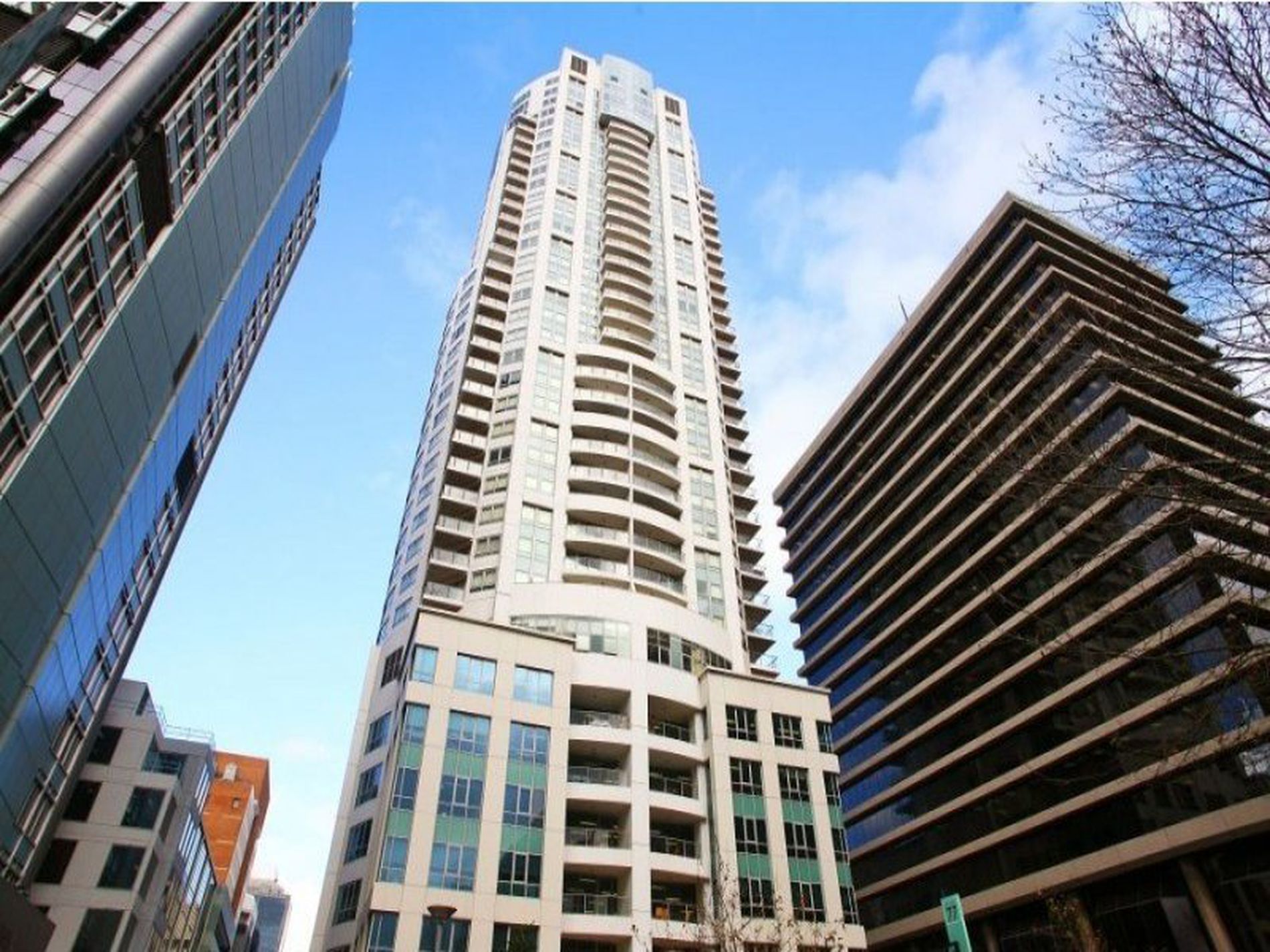 2303 / 77-81 Berry Street, North Sydney