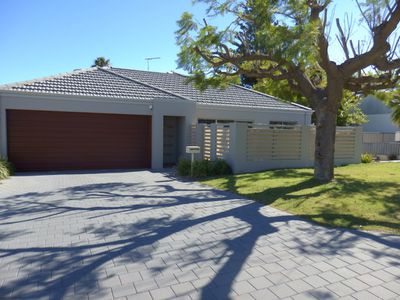 23A Hartfield Way, Westminster